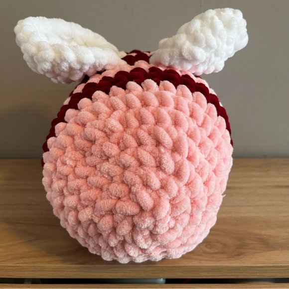 Crochet Bee Plushie Magenta and Pink One Size Soft Yarn Collectible Gifts Baby - Picture 7 of 8